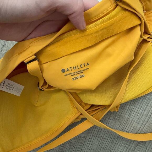 NWT Athleta Twist Up Tankini Top In Yellow Size 32D/DD - Picture 6 of 6